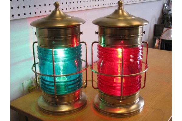 Cape Cod Medium Table Lantern